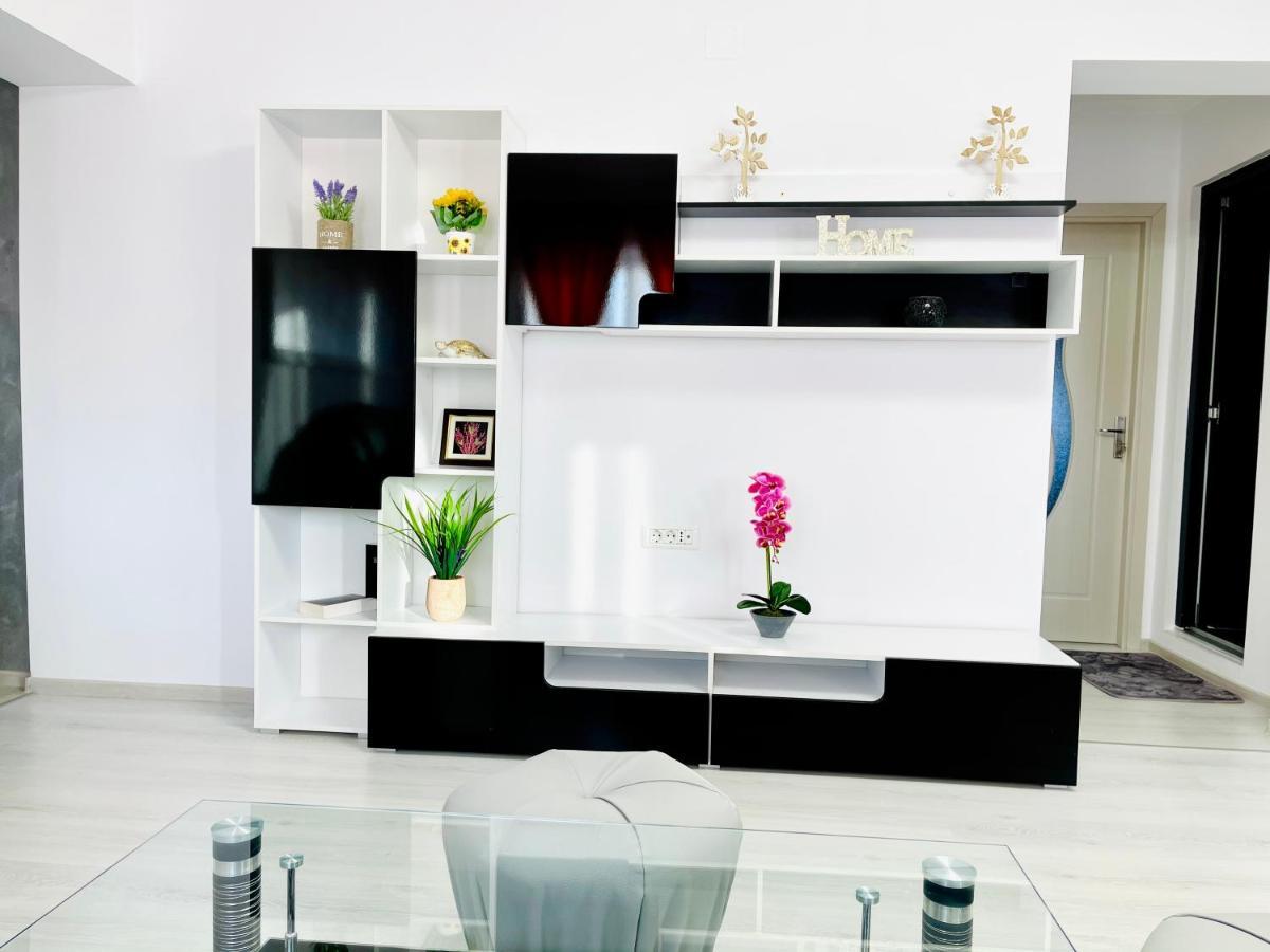 Apartament Premium Isabella Αράντ Εξωτερικό φωτογραφία